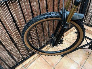 Orbea Rise H10 2022 Talla L. Full kashima.