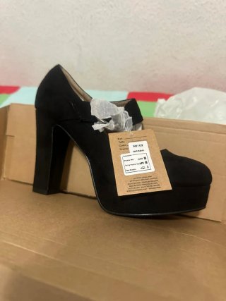 Zapatos de tacón Benini negros