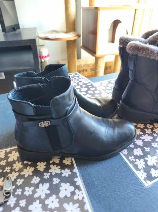 Lote 2 pares botines mujer talla 40