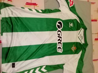 Camiseta Hummel Verde y Blanca