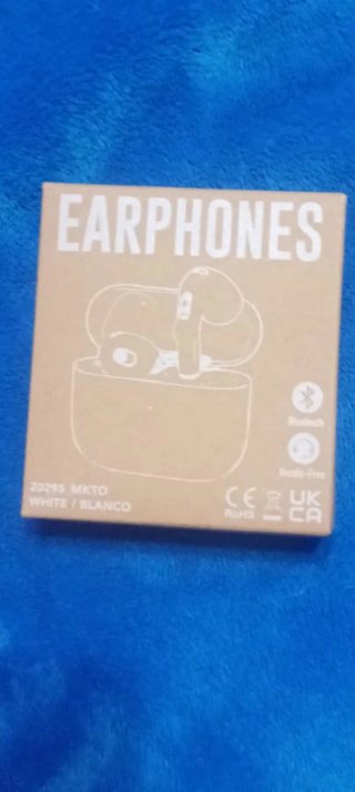Auriculares Blancos Inalámbricos nuevos en su caja