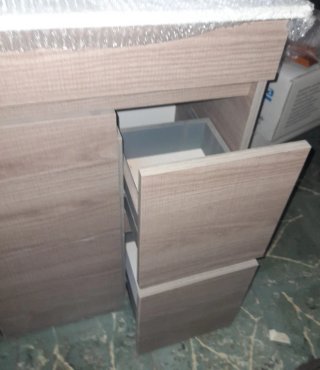 Mueble de baño lavabo y espejo nuevo