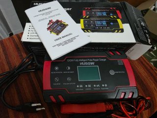 Cargador Batería Coche/Moto HUSGW 12V/24V
