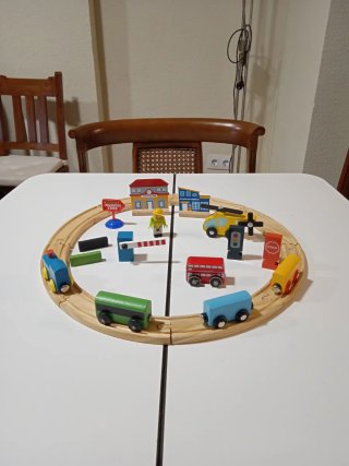 Tren de madera ciudad