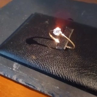 Anillo oro 18K solitario circonita