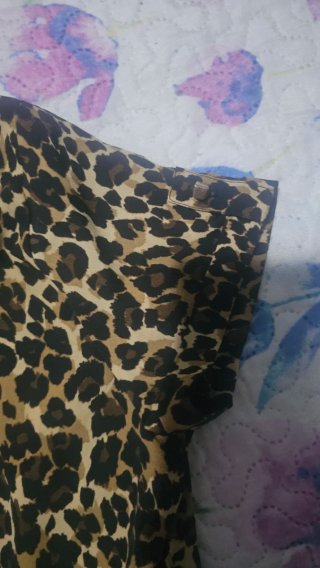 Vestido estampado leopardo, no tiene la marca