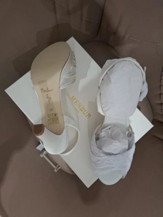 Tacones de Novia Menbur Plata y Blanco