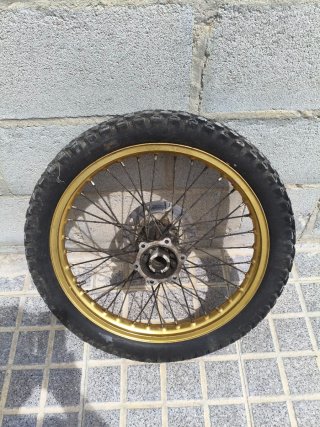 Rueda trasera Rieju RR con cubierta