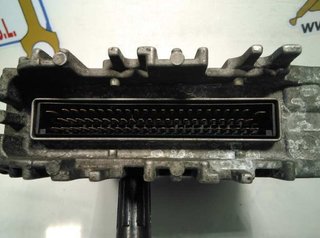 Renault 640249 7700106483 centralita motor megane