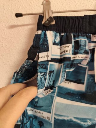 Bañador de niño talla 5-6 años de Kids.