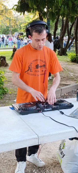 DJ de remember para bodas, cumpleaños y fiestas.