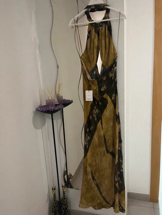 Vestido  midi Halter estampado multicolor T/L Zara