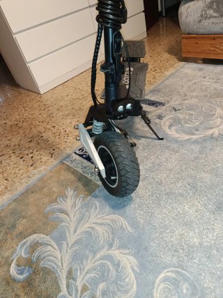 OFERTON patinete eléctrico OOTD en muy buen estado