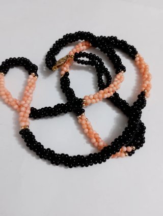 Collana lunga corallo e onice