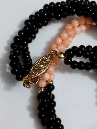 Collana lunga corallo e onice