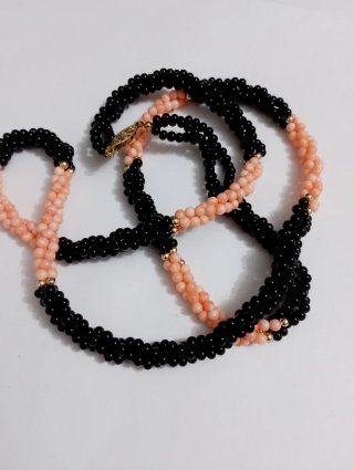 Collana lunga corallo e onice