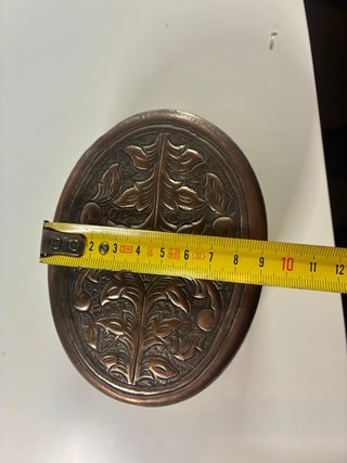 Joyero Antiguo Ovalado Repujado