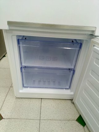 Nevera marca Beko 135/55cm A+ con garantía envio
