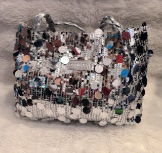 Borsa paillettes effetto metallico