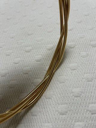 Collar dorado trenzado