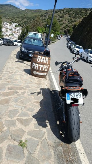 KTM 950 Supermoto Negra y Naranja