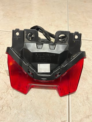 Piloto trasero Yamaha MT-07 Original