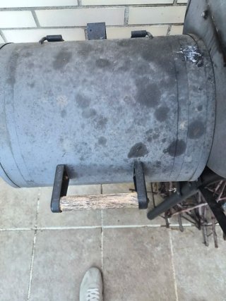 Barbecue a carbone con accessori