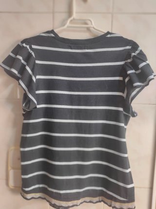 Lote 3 camisetas: beige, azul y estampado tiguesa