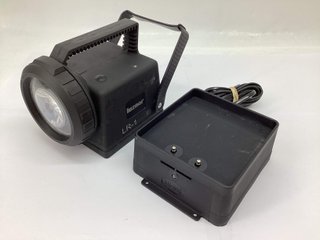 Linterna Luznor LR-1 con base de carga