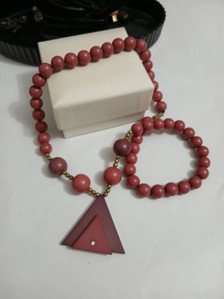 Collana vintage  anni '80 sfere acrilico