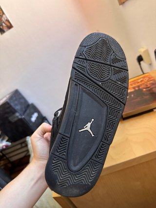 Jordan 4 Negras