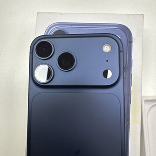 iPhone 17 Pro Max Azul Marino