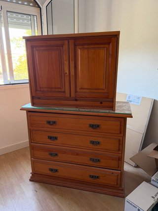 Cómoda y aparador de madera