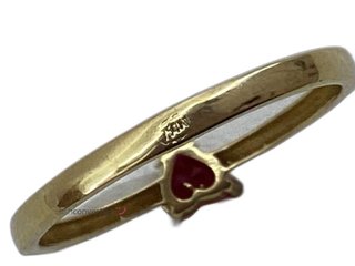 anillo oro 18k con piedra con rubi