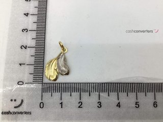 colgante oro 18k