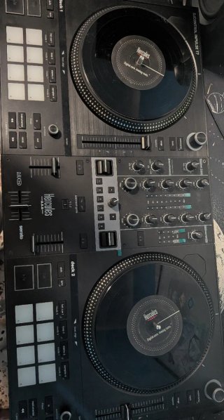 Controlador DJ Hercules Inpulse T7