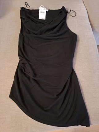 Top Mango Negro Drapeado Talla L