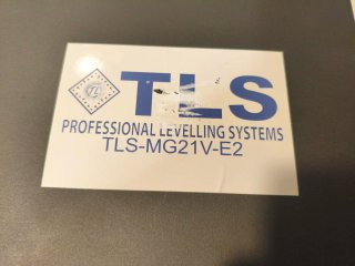 Nivelador de baldosas TLS nuevo + 2 baterías