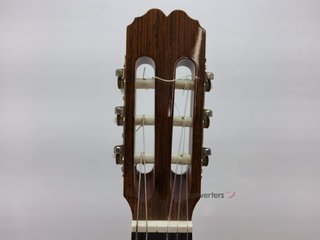 guitarra clasica admira fiesta (le falta una cuerda)