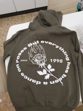 Sudadera Bershka verde oliva talla XS