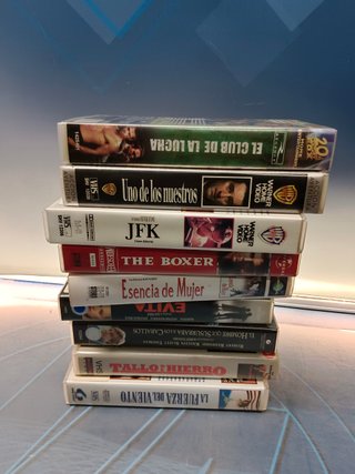 Lote, 9 películas VHS, drama, Evita, esencia de mujer, The boxer, La fuerza del viento y mas