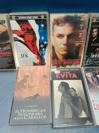 Lote, 9 películas VHS, drama, Evita, esencia de mujer, The boxer, La fuerza del viento y mas