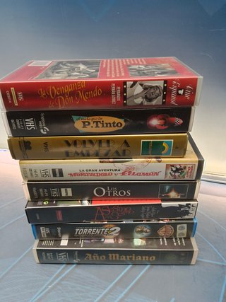 Lote, 8 películas VHS, cine español, Los otros, Año mariano, Torrente, Asesino en serio, Volver a empezar y mas