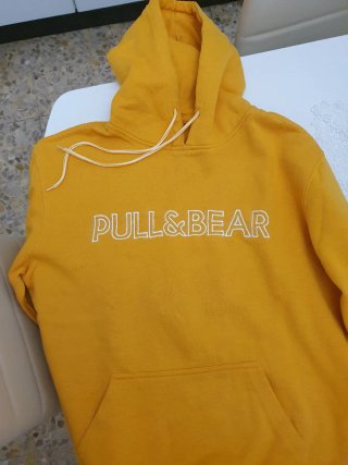 Sudadera Pull&Bear amarilla talla S