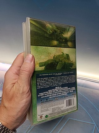 Película en VHS + DVD del clásico de ciencia ficción Matrix