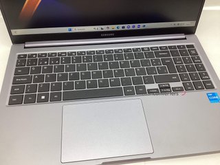 pc portatil samsung 750xgk