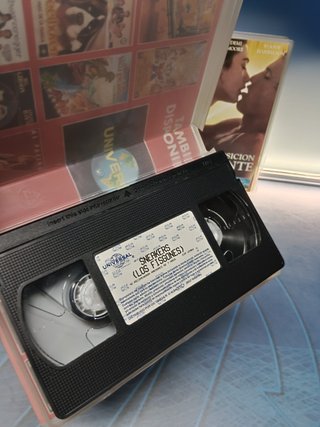 2 VHS, especial Robert Redford, Sneakers + Una proposición indecente