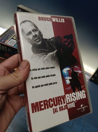 cintas VHS, 10 películas, especial Bruce willis