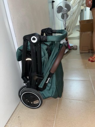 Silla de paseo plegable verde lionelo