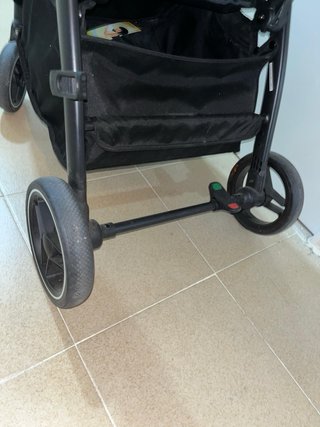 Silla de paseo plegable verde lionelo